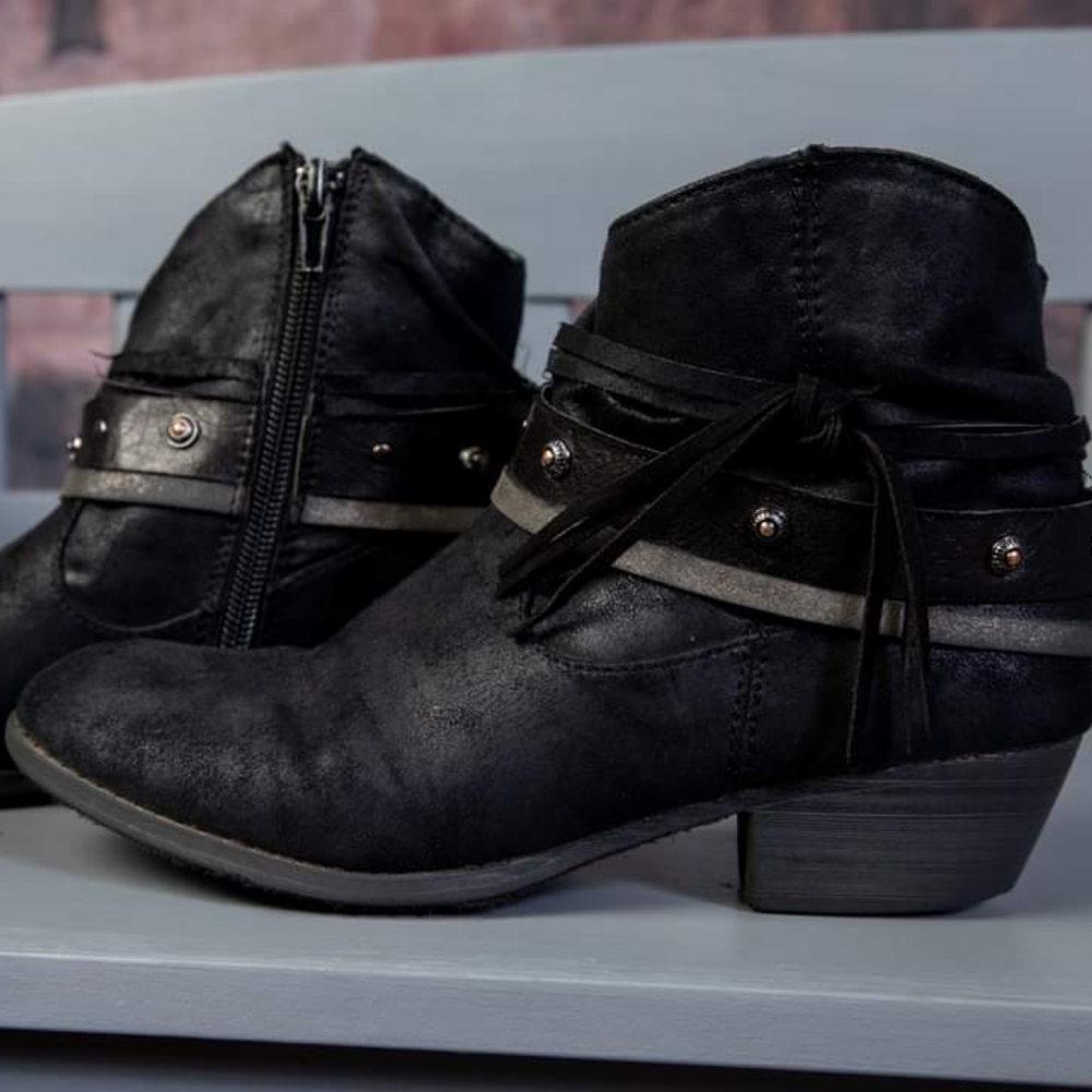 Kids booties